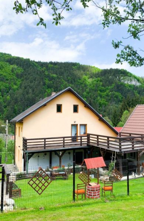 Hilltop House